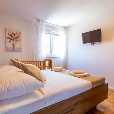 Apolon 2Bdr Apartment With Balcony Ζαντάρ Εξωτερικό φωτογραφία