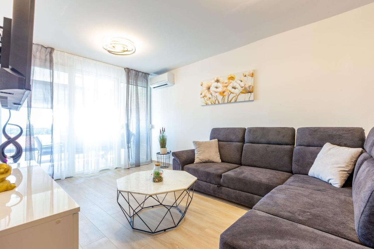 Apolon 2Bdr Apartment With Balcony Ζαντάρ Εξωτερικό φωτογραφία