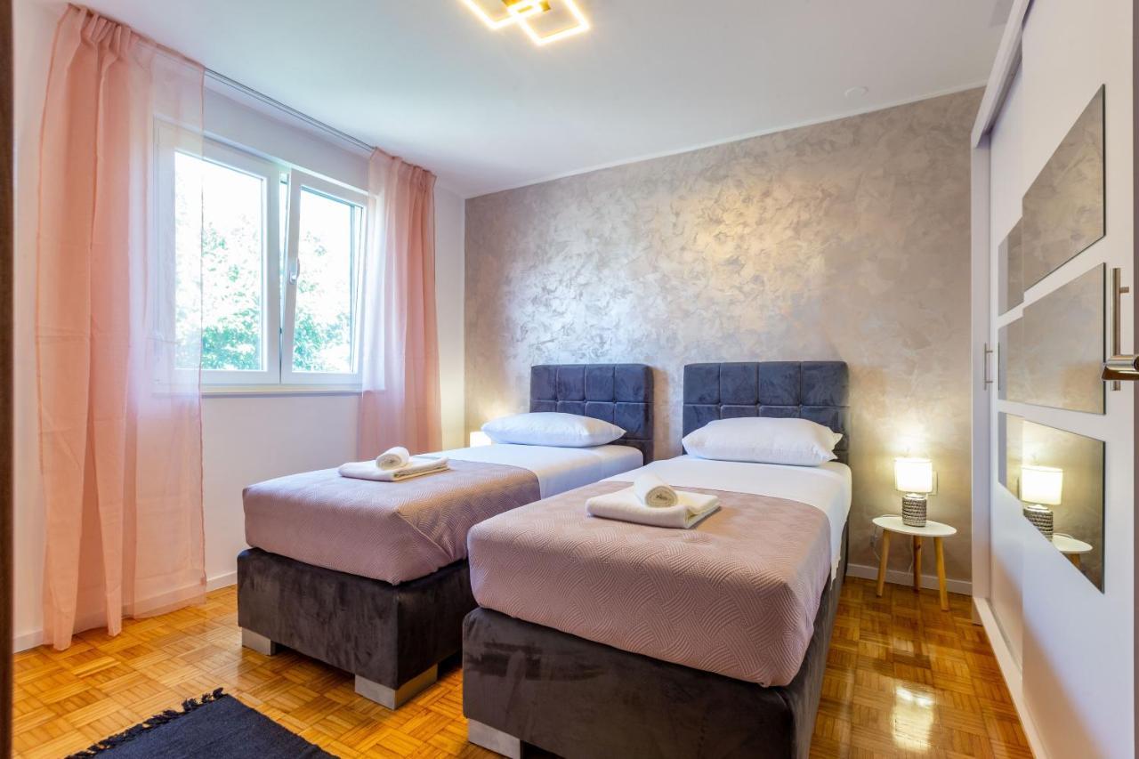 Apolon 2Bdr Apartment With Balcony Ζαντάρ Εξωτερικό φωτογραφία
