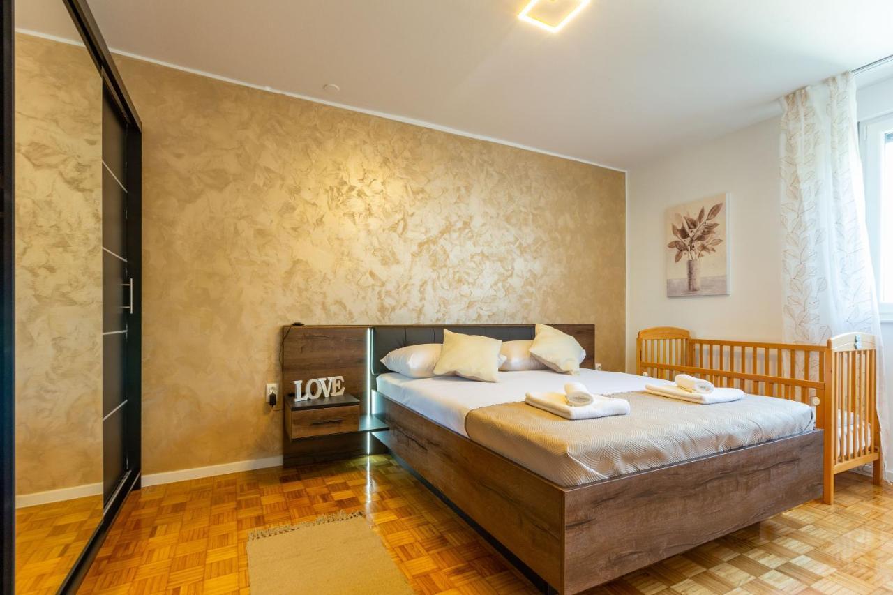 Apolon 2Bdr Apartment With Balcony Ζαντάρ Εξωτερικό φωτογραφία