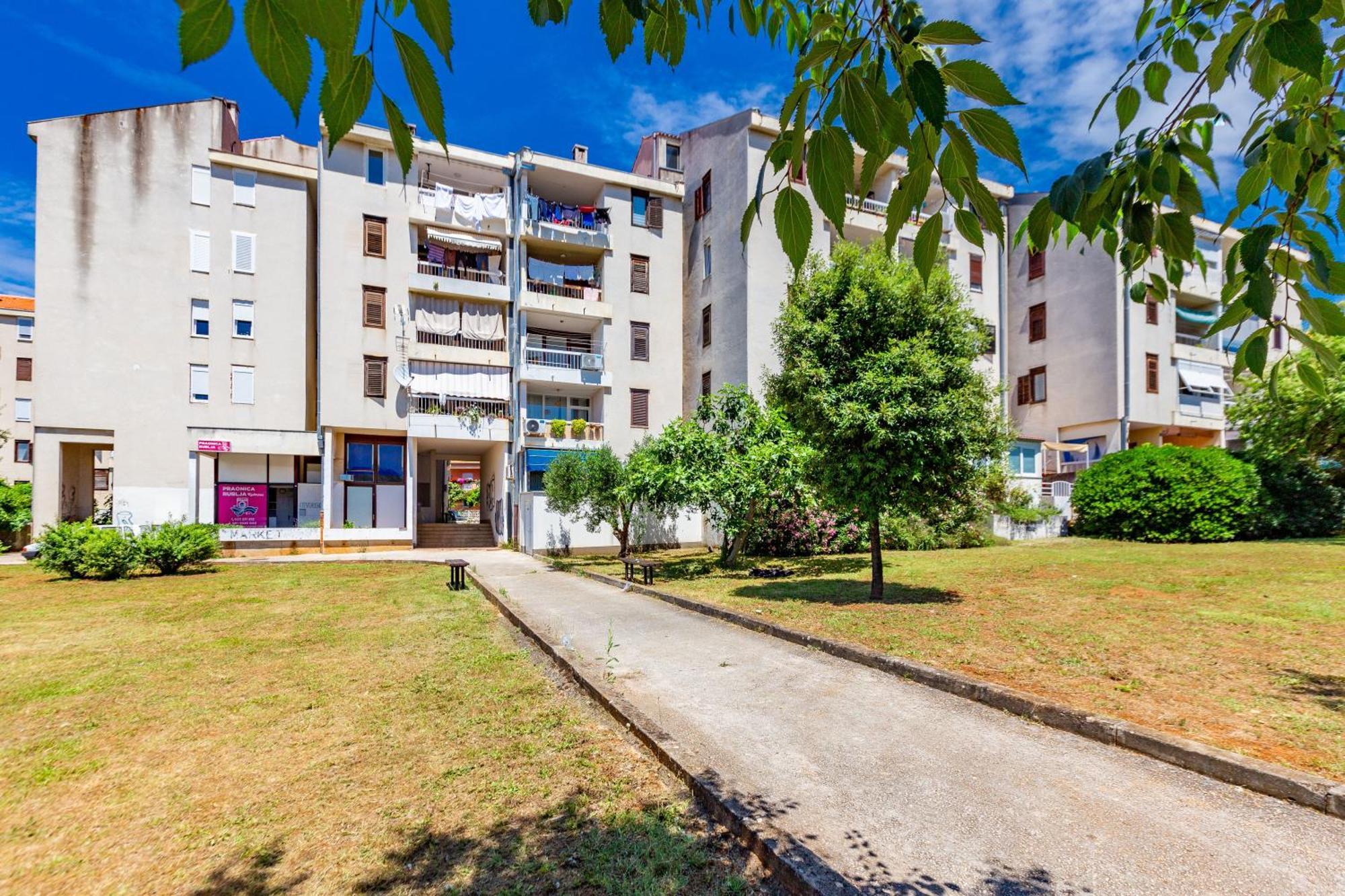 Apolon 2Bdr Apartment With Balcony Ζαντάρ Εξωτερικό φωτογραφία